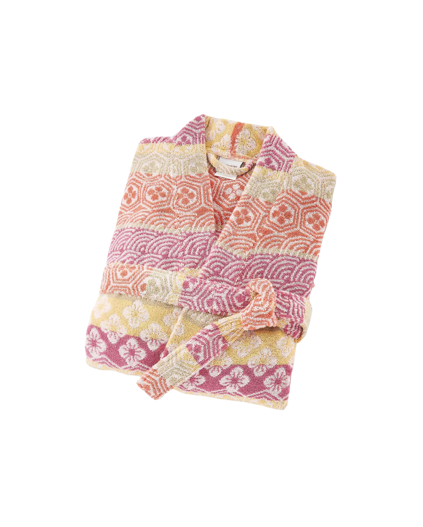 Eine Detailaufnahme des Stoffes vom basetti Bademantel in der Farbe Koralle. Die Struktur wird hervorgehoben. Modell Hanami 41.