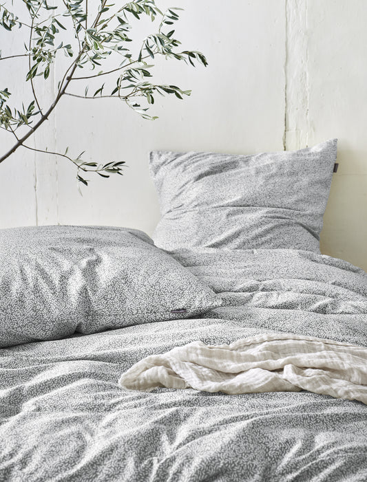 Soft Seersucker Bed Linen Irisette Easy Grey Stripe