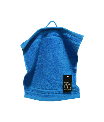 Ein Seiftuch von CARL COTTON aus 100 Prozent Baumwolle in der Groesse 30x30cm. Farbe Blau. Modell Trend Electric Blue.