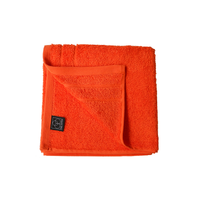 Ein Handtuch von CARL COTTON aus 100 Prozent Baumwolle in der Groesse 50x100cm. Farbe Orange. Modell Trend Orange.