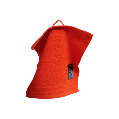 Ein Seiftuch von CARL COTTON aus 100 Prozent Baumwolle in der Groesse 30x30cm. Farbe Orange. Modell Trend Papaya.