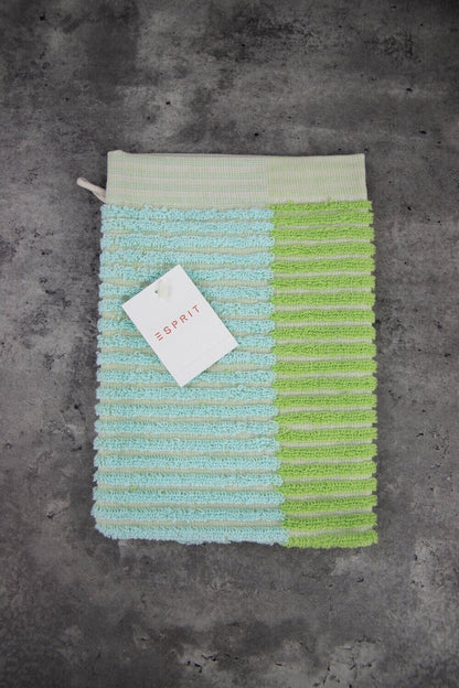 Ein Waschhandschuh von ESPRIT aus 100 Prozent Baumwolle in der Groesse 16x21cm. Farbe Gruen. Modell Bloki Lime.
