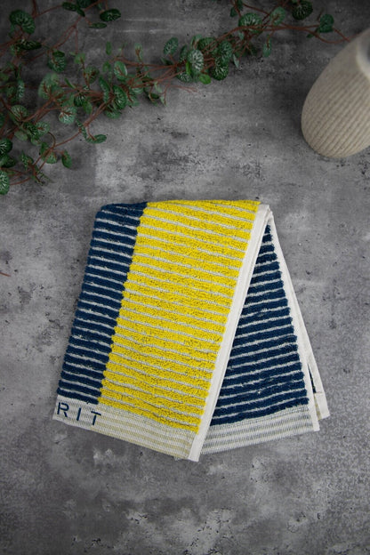Ein Gaestetuch von ESPRIT aus 100 Prozent Baumwolle in der Groesse 30x50cm. Farbe Gelb. Modell Bloki Mustard.