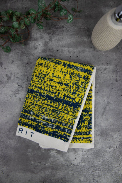 Ein Gaestetuch von ESPRIT aus 100 Prozent Baumwolle in der Groesse 30x50cm. Farbe Gelb. Modell Mivu Mustard.