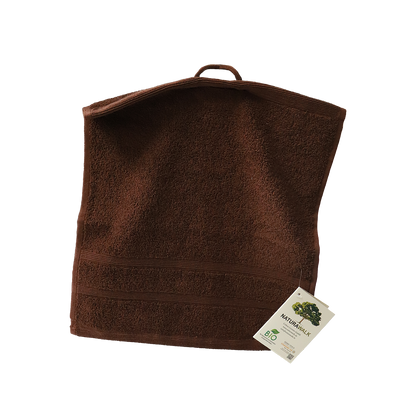 Ein Seiftuch von NATURAWALK aus 100 Prozent Bio-Baumwolle in der Groesse 30x30cm. Farbe Braun. Modell Milano Deluxe Oxford.