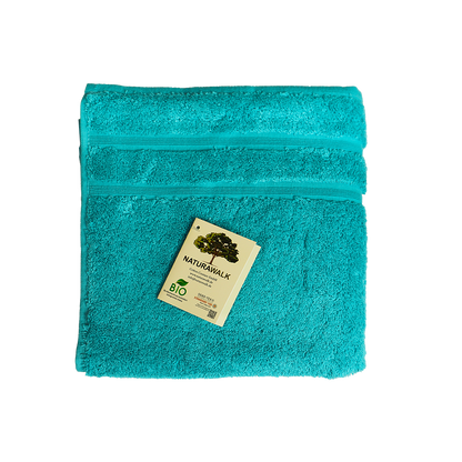 Ein Handtuch von NATURAWALK aus 100 Prozent Bio-Baumwolle in der Groesse 50x100cm. Farbe Tuerkis. Modell Milano Deluxe Sea.