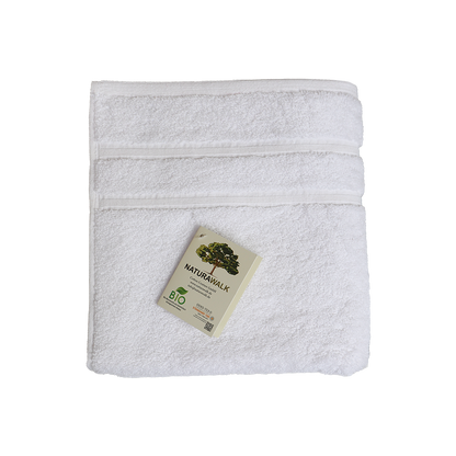 Ein Handtuch von NATURAWALK aus 100 Prozent Bio-Baumwolle in der Groesse 50x100cm. Farbe Weiss. Modell Milano Deluxe White.