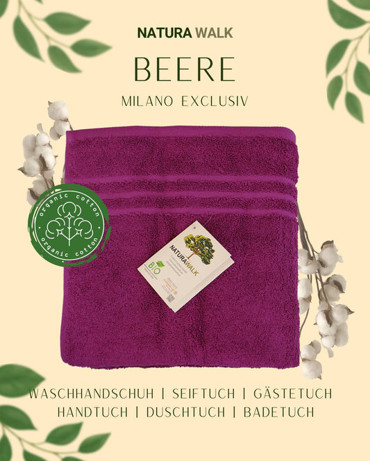Ein Handtuch von NATURAWALK aus 100 Prozent Bio-Baumwolle in der Farbe Lila. Modell Milano Exclusiv Beere. 