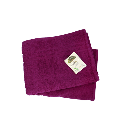 Duschtuch in der Groesse 70x140cm und Badetuch in der Groesse 100x150cm von NATURAWALK aus 100 Prozent Bio-Baumwolle. Farbe Lila. Modell Milano Exclusiv Beere.