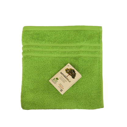Ein Handtuch von NATURAWALK aus 100 Prozent Bio-Baumwolle in der Groesse 50x100cm. Farbe Gruen. Modell Milano Exclusiv Gruen.