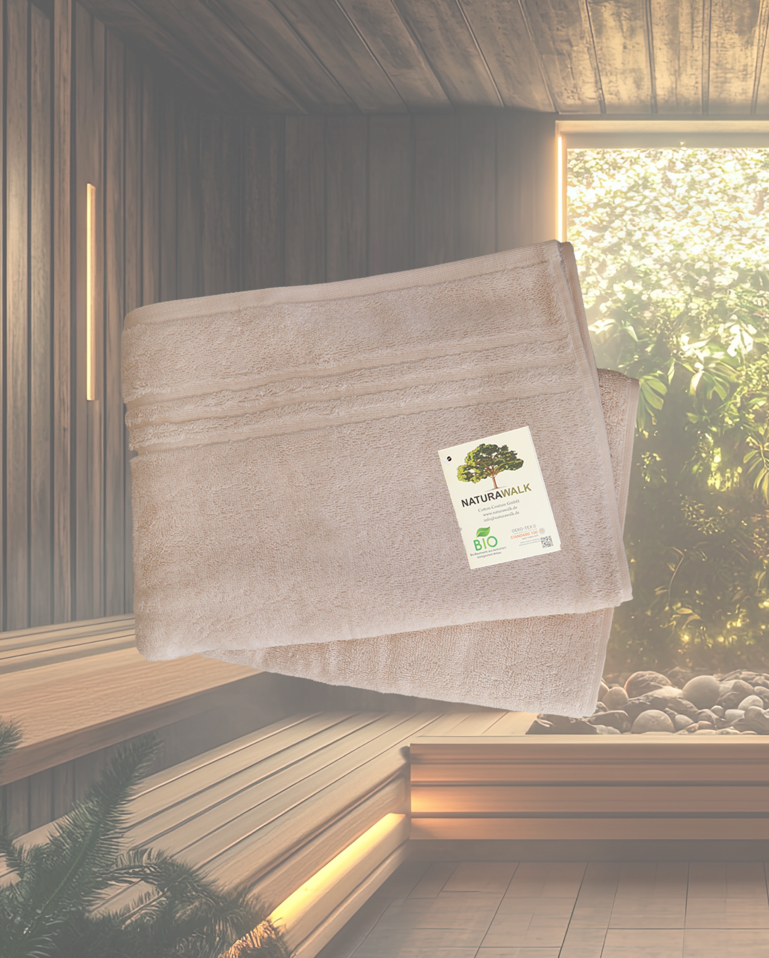Ein Saunatuch von NATURAWALK aus 100 Prozent Bio-Baumwolle in der Groesse 70x200cm. Farbe Beige. Modell Milano Exclusiv Beige.
