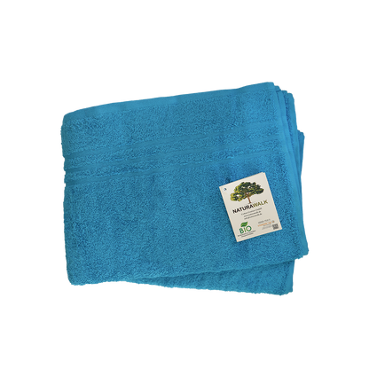 Duschtuch in der Groesse 70x140cm und Badetuch in der Groesse 100x150cm von NATURAWALK aus 100 Prozent Bio-Baumwolle. Farbe Blau. Modell Milano Exclusiv Malibu Blau.