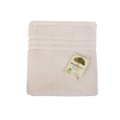 Ein Handtuch von NATURAWALK aus 100 Prozent Bio-Baumwolle in der Groesse 50x100cm. Farbe Beige. Modell Milano Exclusiv Natur.