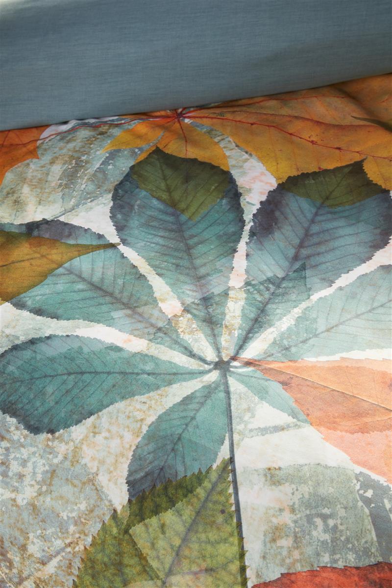 Detaildarstellung des Musters auf der beddinghouse Bettwaesche Modell Autumn Multi.