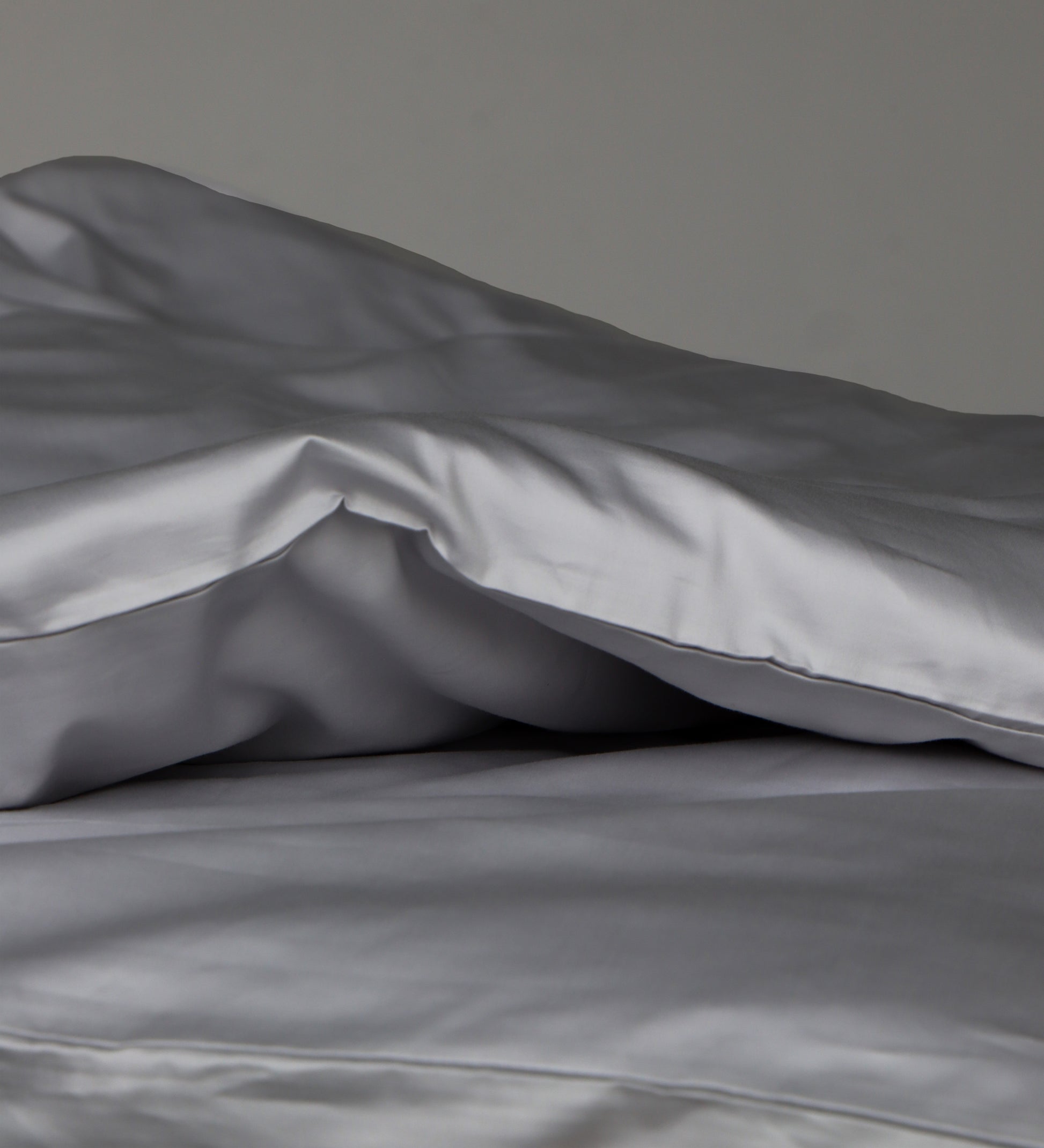 Detaildarstellung der buddemeyer Bettwaesche Modell Grafit.