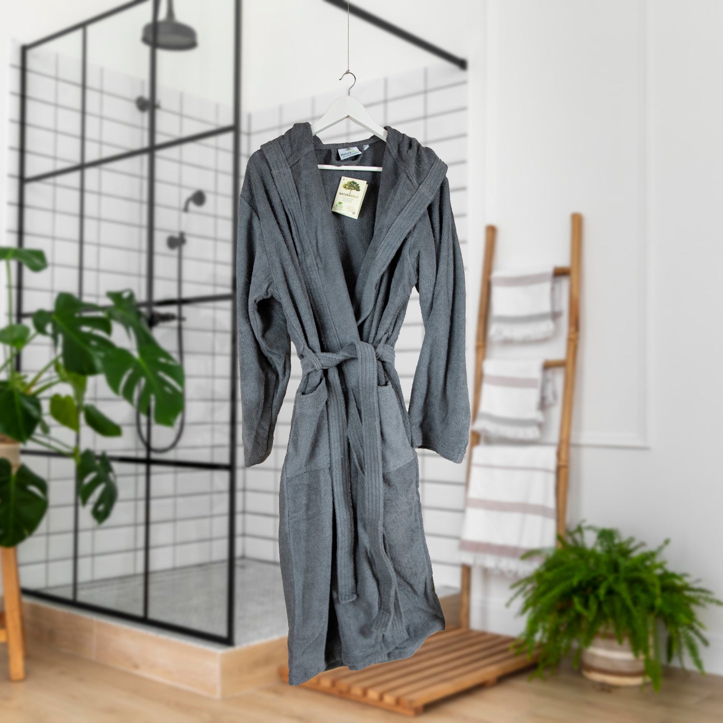Bademantel mit Kapuze | NATURAWALK | Anthrazit | Bio-Baumwolle | unisex, lang