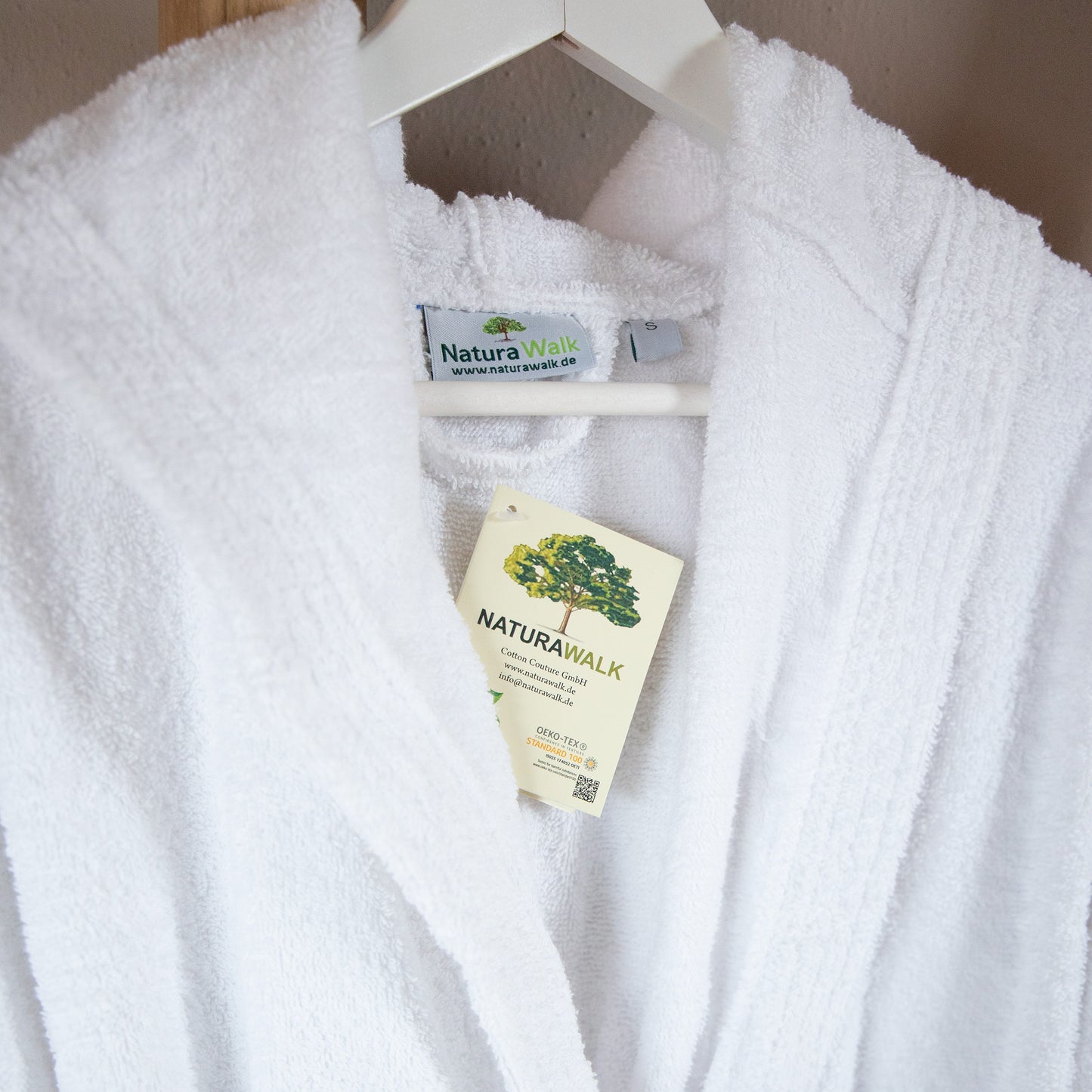 Bademantel mit Kapuze | NATURAWALK | Weiß | Bio-Baumwolle | unisex, lang