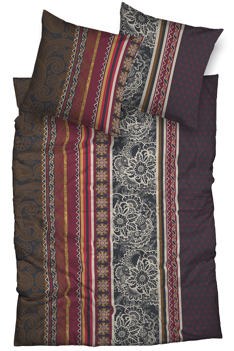 Zwei Kopfkissen und eine Bettdecke bezogen mit seidig-weicher Satin Bettwaesche aus 100 Prozent Baumwolle von Casatex einem Muster in der Farbe Bordeaux. Modell Salamandar Grau.