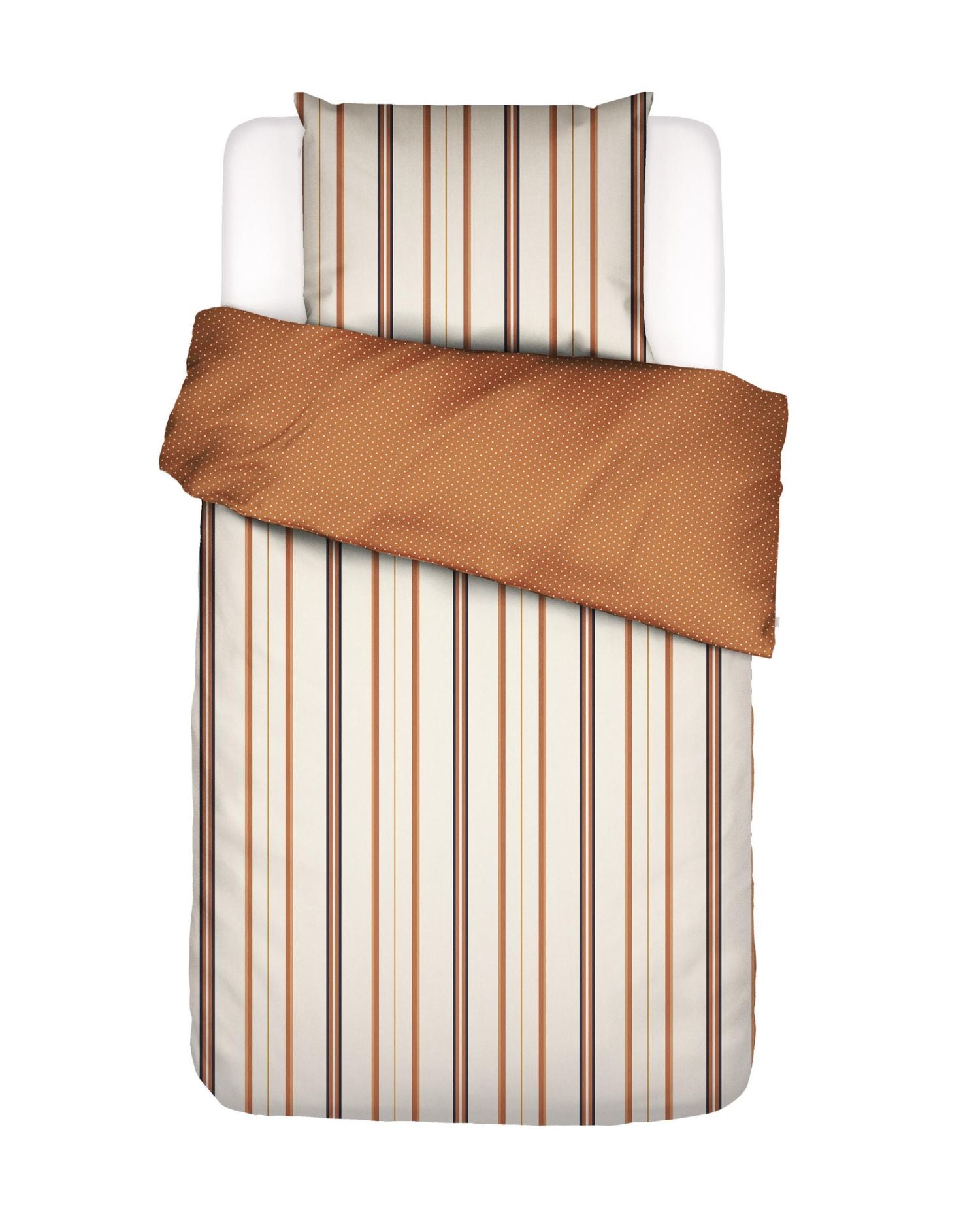 Ein Kopfkissen und eine Bettdecke bezogen mit Satin Bettwaesche von Essenza mit einem Muster aus vertikalen Streifen in der Farbe Beige. Modell Meryl Vanilla.