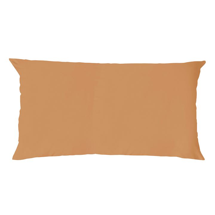 Ein rechteckiges Kopfkissen bezogen mit Renforce Bettwaesche in der Farbe Gelb. Modell Stone-Washed Curry 178.